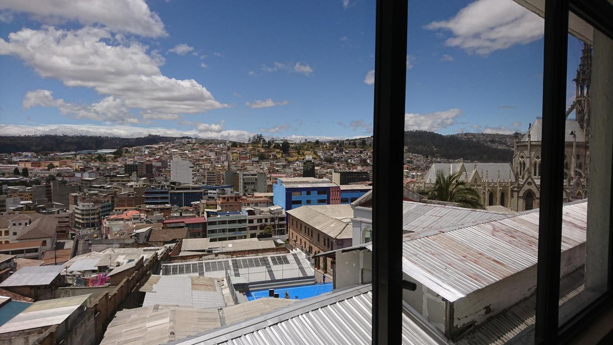 Tin House Quito Hotel Exterior photo